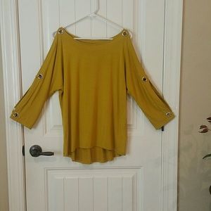 Spense cold shoulder top